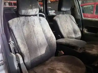 Scrapping Vehicle renault scénic ii (jm0/1_) 1.9 dci (jm14) of the year 2008 powered f9q818
