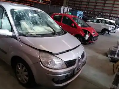 Scrapping Vehicle renault scénic ii (jm0/1_) 1.9 dci (jm14) of the year 2008 powered f9q818