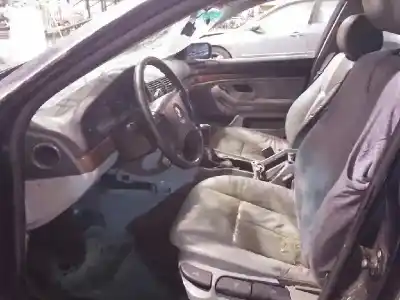 Sloopvoertuig bmw 5 (e39) 530 d van het jaar 2000 aangedreven 306d1