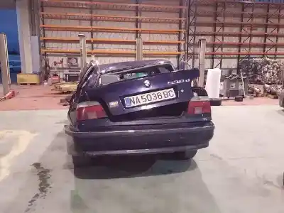 Sloopvoertuig bmw 5 (e39) 530 d van het jaar 2000 aangedreven 306d1