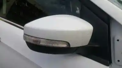 Здавання транспортного засобу ford kuga 2.0 tdci року 2015 потужний xrmaxrmb