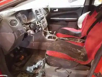 Veículo de Sucata ford focus ii sedán (db_, fch, dh) 1.6 do ano 2006 alimentado hwda
