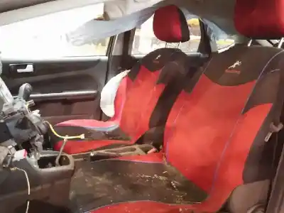 Veículo de Sucata ford focus ii sedán (db_, fch, dh) 1.6 do ano 2006 alimentado hwda