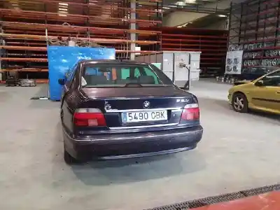 Veículo de Sucata bmw 5 (e39) 525 tds do ano 1998 alimentado 256t1