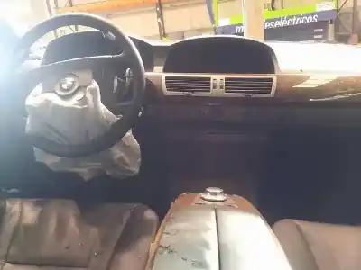 Scrapping Vehicle bmw serie 7 (e65/e66) 4.0 740d of the year 2005 powered n67398d1