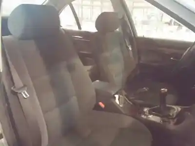 Veículo de Sucata bmw 5 (e39) 520 d do ano 2000 alimentado 204d1