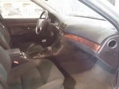 Veículo de Sucata bmw 5 (e39) 520 d do ano 2000 alimentado 204d1