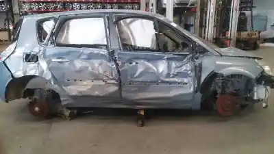 Scrapping Vehicle renault scénic ii (jm0/1_) 1.9 dci (jm14) of the year 2007 powered f9q818