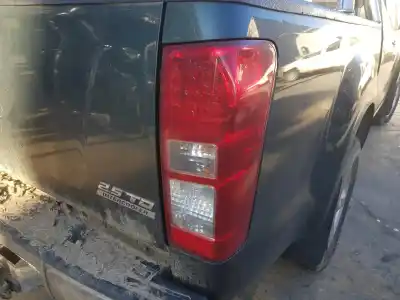 Здавання транспортного засобу isuzu dmax space cab custom 4wd року 2012 потужний 4jk1e5sl