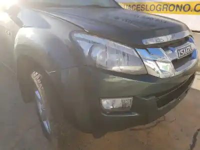 Здавання транспортного засобу isuzu dmax space cab custom 4wd року 2012 потужний 4jk1e5sl