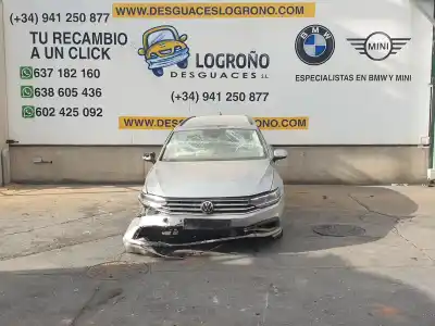 Veicolo di demolizione volkswagen passat variant 2.0 tdi dell'anno 2020 alimentato dsrb