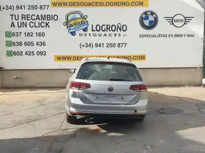 Veicolo di demolizione volkswagen passat variant 2.0 tdi dell'anno 2020 alimentato dsrb