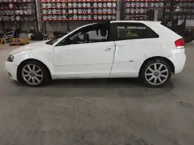 Veicolo di demolizione AUDI                                               A3                                                                                                                                                                                                                                                         1.4 16V TFSI                                                                                                                                                                                                                                               dell'anno 2008 alimentato CAXC