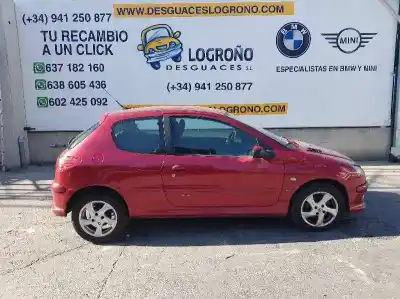 Veículo de Sucata peugeot                                            206 berlina                                                                                                                                                                                                                                                play station 2                                                                                                                                                                                                                                             do ano 1999 alimentado 