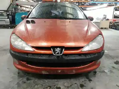 Véhicule à la ferraille PEUGEOT                                            206 BERLINA                                                                                                                                                                                                                                                1.9 Diesel                                                                                                                                                                                                                                                 de l'année 2003 alimenté WJZ