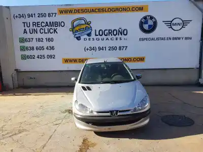 Veículo de Sucata PEUGEOT                                            206 BERLINA                                                                                                                                                                                                                                                1.4 HDi                                                                                                                                                                                                                                                    do ano 2006 alimentado 8HZ