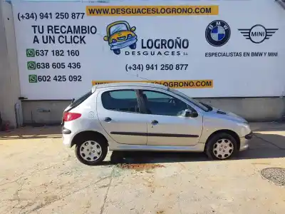 Veículo de Sucata peugeot                                            206 berlina                                                                                                                                                                                                                                                1.4 hdi                                                                                                                                                                                                                                                    do ano 2006 alimentado 8hz