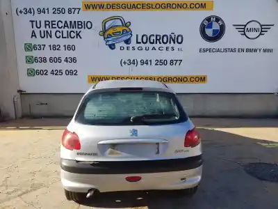 Veículo de Sucata peugeot                                            206 berlina                                                                                                                                                                                                                                                1.4 hdi                                                                                                                                                                                                                                                    do ano 2006 alimentado 8hz