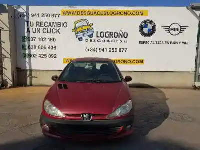 Véhicule à la ferraille peugeot                                            206 berlina                                                                                                                                                                                                                                                1.4                                                                                                                                                                                                                                                        de l'année 1999 alimenté kfx