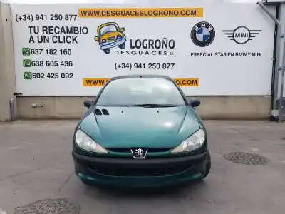 Vehicul casat peugeot                                            206 berlina                                                                                                                                                                                                                                                1.4                                                                                                                                                                                                                                                        al anului 2000 alimentat kfw