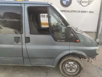 Veículo de Sucata ford                                               transit mod. 2000 combi                                                                                                                                                                                                                                    2.0 tdci                                                                                                                                                                                                                                                   do ano 2002 alimentado hjbb