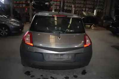 Vehículo de desguace renault megane ii berlina 5p 1.9 dci diesel del año 2004 con motor f9q800