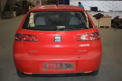 Véhicule à la ferraille seat                                               ibiza                                                                                                                                                                                                                                                      1.2                                                                                                                                                                                                                                                        de l'année 2002 alimenté azq