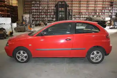 Véhicule à la ferraille seat                                               ibiza                                                                                                                                                                                                                                                      1.2                                                                                                                                                                                                                                                        de l'année 2002 alimenté azq