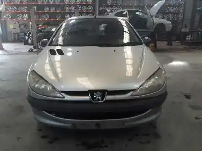 Здавання транспортного засобу peugeot                                            206 berlina                                                                                                                                                                                                                                                1.4                                                                                                                                                                                                                                                        року 2000 потужний kfx