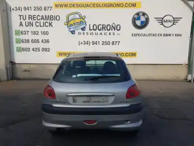 Veicolo di demolizione peugeot                                            206 berlina                                                                                                                                                                                                                                                1.4 hdi                                                                                                                                                                                                                                                    dell'anno 2004 alimentato 8hx