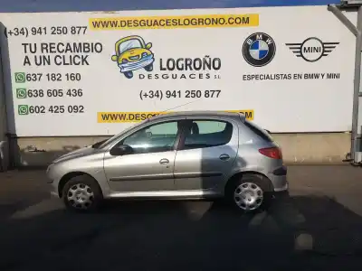 Veículo de Sucata peugeot                                            206 berlina                                                                                                                                                                                                                                                1.4 hdi                                                                                                                                                                                                                                                    do ano 2004 alimentado 8hx