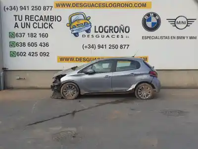 Veicolo di demolizione peugeot 208 1.2 12v vti dell'anno 2019 alimentato hm05