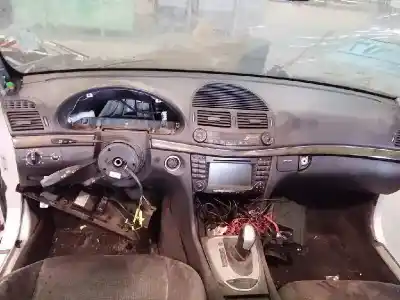 Veicolo di demolizione mercedes-benz clase e (w211) e 55 amg kompressor (211.076) dell'anno 2004 alimentato 113990