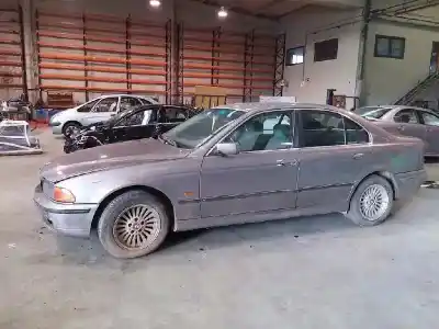 Veículo de Sucata bmw 5 (e39) 525 tds do ano 1998 alimentado 256t1