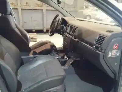 Здавання транспортного засобу opel vectra c (z02) 2.2 dti 16v (f69) року 2004 потужний y22dtr