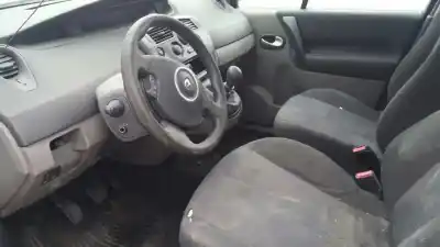 Scrapping Vehicle renault scénic ii (jm0/1_) 1.5 dci (jm1e, jm16) of the year 2005 powered k9k732