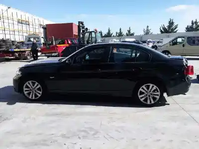 Vehicul casat bmw serie 3 berlina (e90) 320d al anului 2007 alimentat 204d4