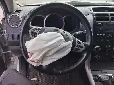 Scrapping Vehicle suzuki grand vitara ii (jt, te, td) 1.9 ddis a las 4 ruedas (jt419, td44, jb419wd, jb419xd) of the year 2009 powered f9q