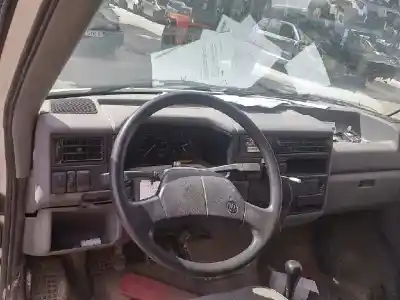 Здавання транспортного засобу volkswagen t4 bus (mod. 1991) 1.9 d caravelle року 1995 потужний 1x