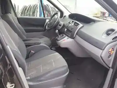 Veículo de Sucata renault scénic ii (jm0/1_) 1.9 dci (jm0g, jm12, jm1g, jm2c) do ano 2005 alimentado f9q812