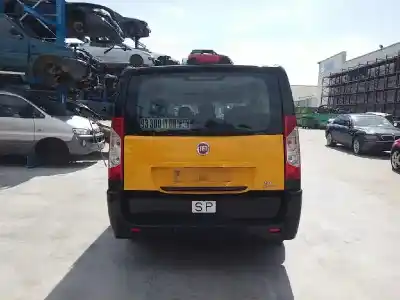 Véhicule à la ferraille fiat scudo combi 2.0 16v jtdm de l'année 2014 alimenté rh02