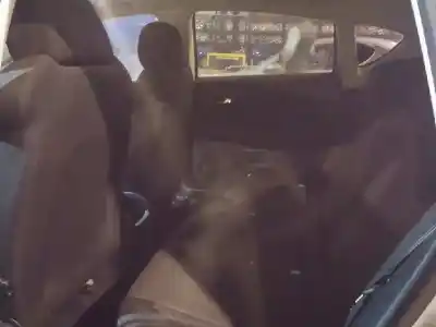 Здавання транспортного засобу seat leon (1p1) 2.0 tdi року 2006 потужний bmn