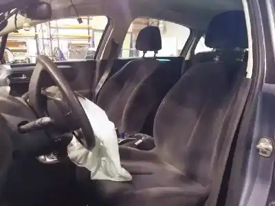 Verschrottungsfahrzeug citroen c4 berlina 1.6 16v hdi des jahres 2006 angetrieben 9hx