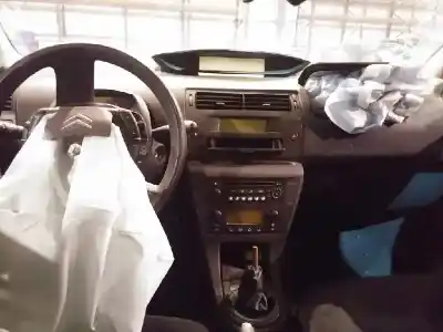 Verschrottungsfahrzeug citroen c4 berlina 1.6 16v hdi des jahres 2006 angetrieben 9hx