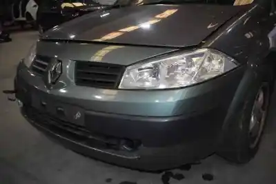 Veículo de Sucata renault megane ii sedán (lm0/1_) 1.9 dci (lm0g lm1g lm2c) do ano 2004 alimentado f9q800