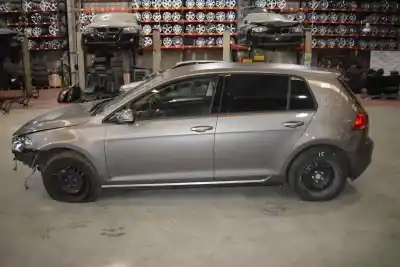 Veículo de Sucata volkswagen golf vii lim. 1.2 tsi do ano 2013 alimentado cjzb