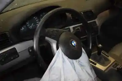Verschrottungsfahrzeug bmw                                                3 coupé (e46)                                                                                                                                                                                                                                              330 cd                                                                                                                                                                                                                                                     des jahres 2003 angetrieben 306d2