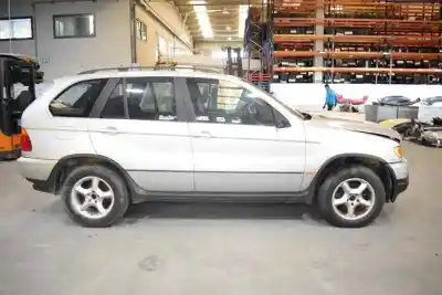 Veículo de Sucata bmw x5 (e53) 4.4 i do ano 2003 alimentado 448s2g