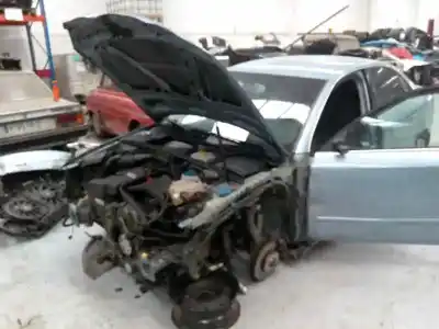 Здавання транспортного засобу audi a4 b7 (8ec) 2.0 року 2006 потужний alt