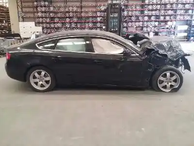 Veículo de Sucata audi a5 sportback (8ta) 2.0 tdi do ano 2012 alimentado cglc